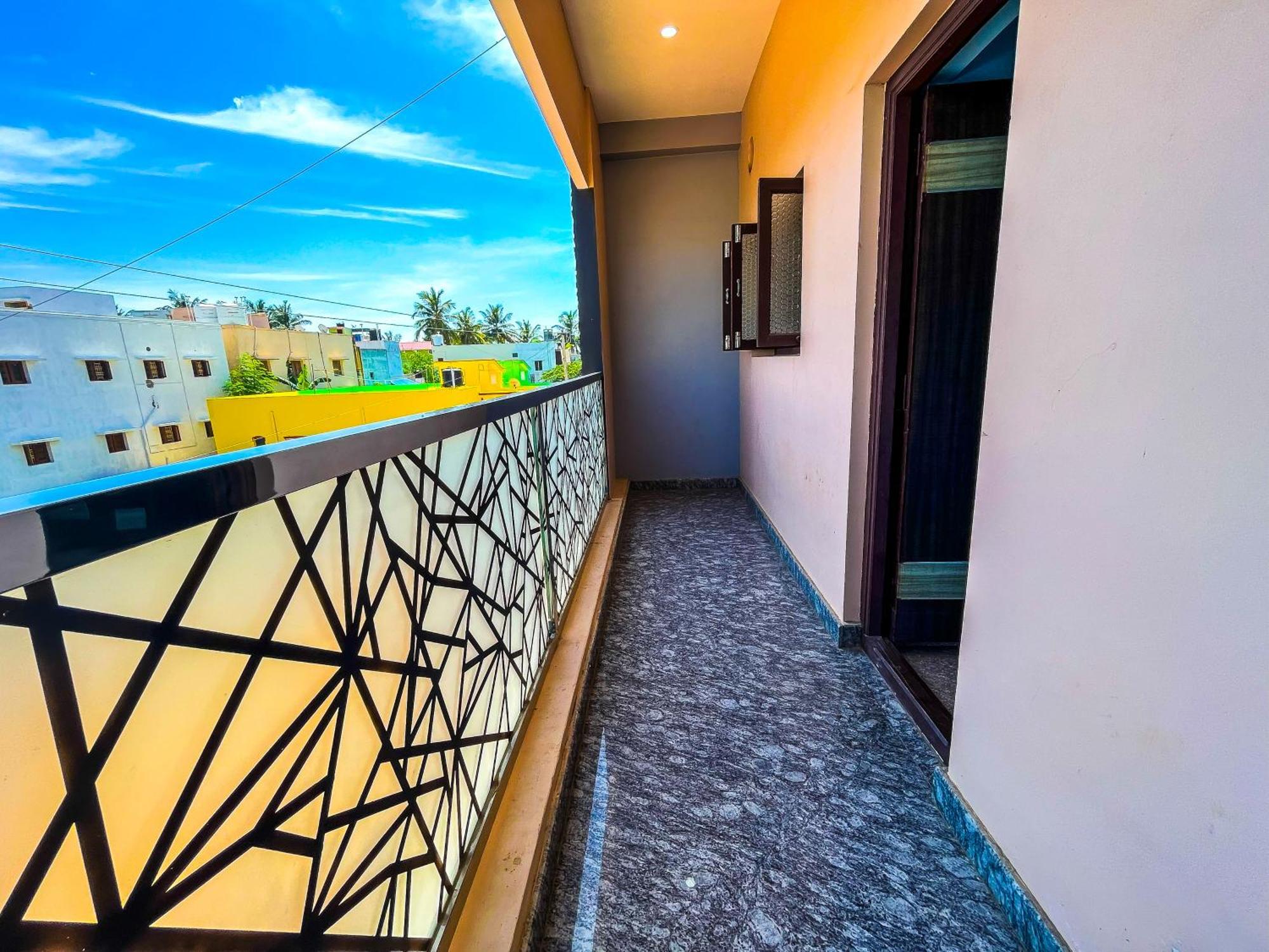 Royal Castle Residency Apartment Pondicherry Exterior photo